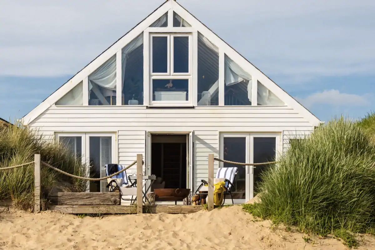 The Best Airbnb Beach Houses In The UK