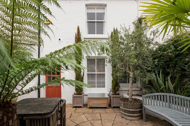 10 Best Airbnbs In Brighton For 2021 To Book Now