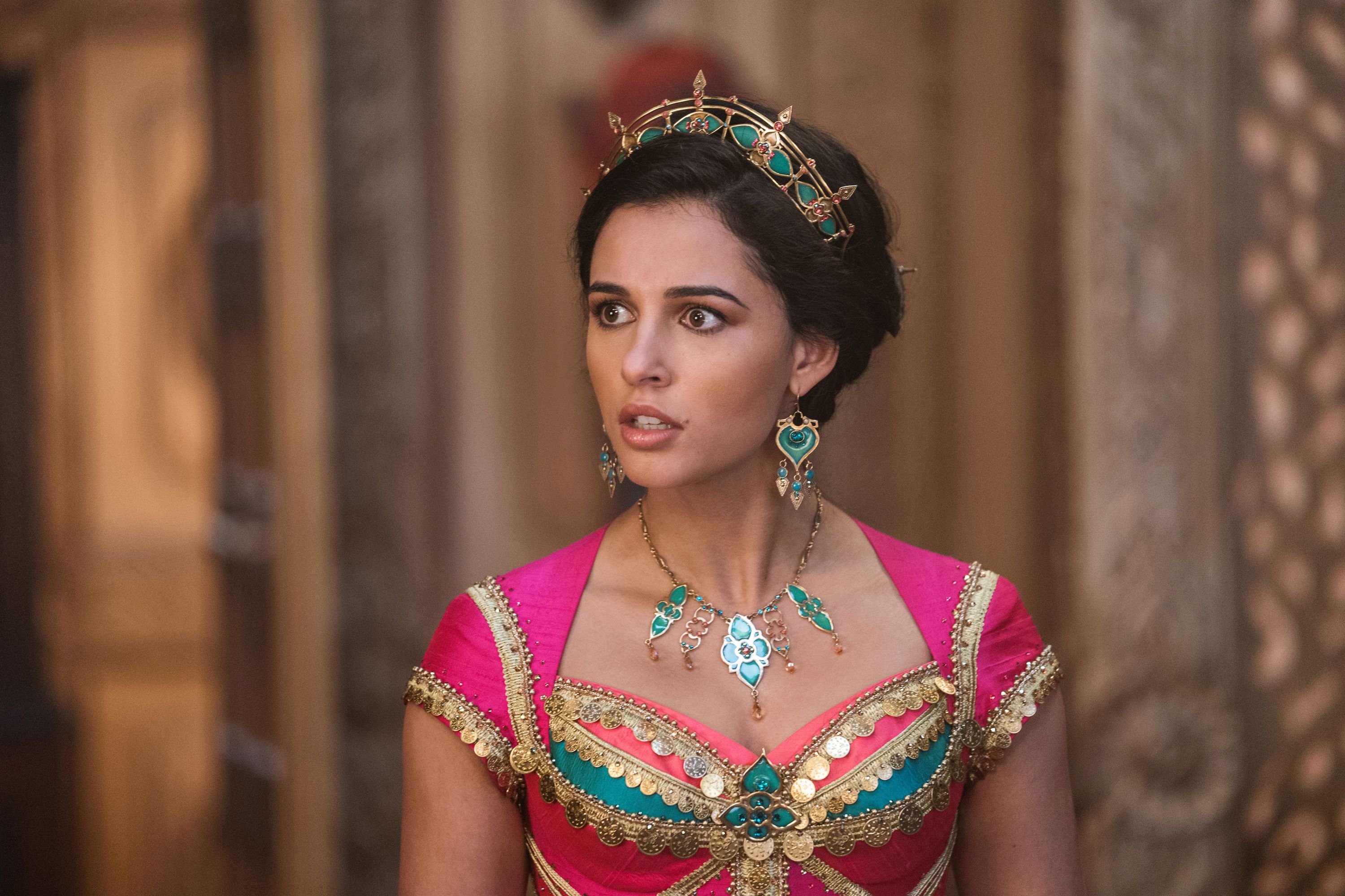 Aladdin Star Naomi Scott Teases Princess Jasmine S Powerful New Song