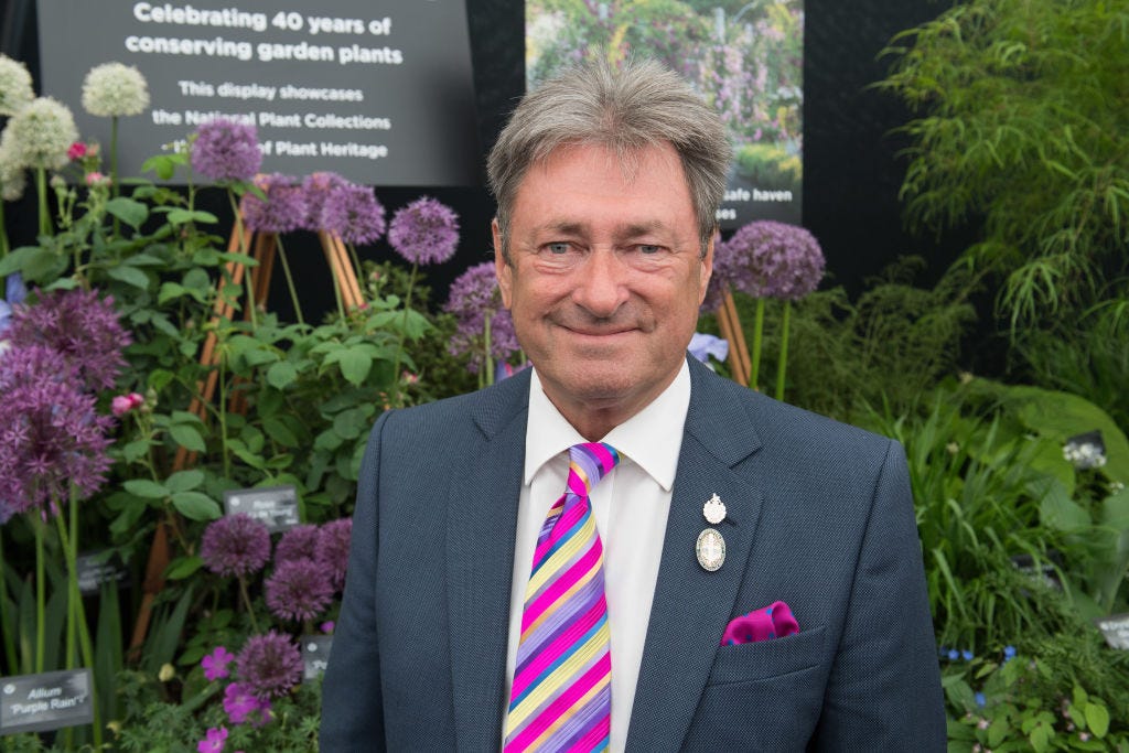 Alan Titchmarsh Video Tour Of His Own Garden In Hampshire, With ...