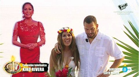 Chabelita Alberto Isla boda en 'Supervivientes' ante foto Isabel Pantoja