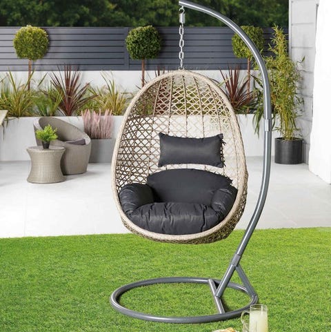 Aldi Sun Lounger Offers and Specialbuys: Garden Furniture Perfect For ...