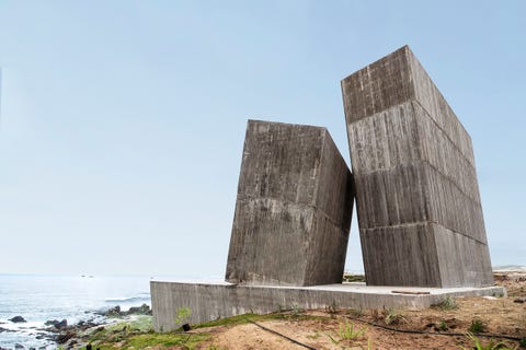 Diseño primitivo de esta casa en Chile - Diseño de Alejandro Aravena para  Ocho Quebradas