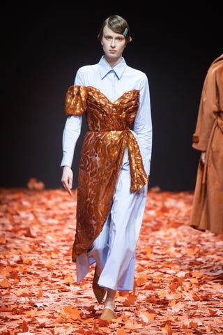 19 秋冬ロシアファッションウィークで見つけた 注目デザイナー ロシアン6 について ハーパーズ バザー Harper S Bazaar 公式 19 秋冬ロシアファッションウィークで見つけた 注目デザイナー ロシアン6 について ハーパーズ バザー Harper S Bazaar 公式