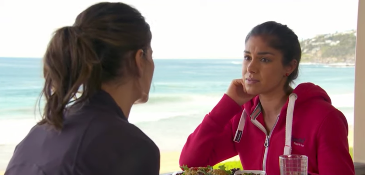 Home and Away - Alex to ask Willow to leave Summer Bay with her