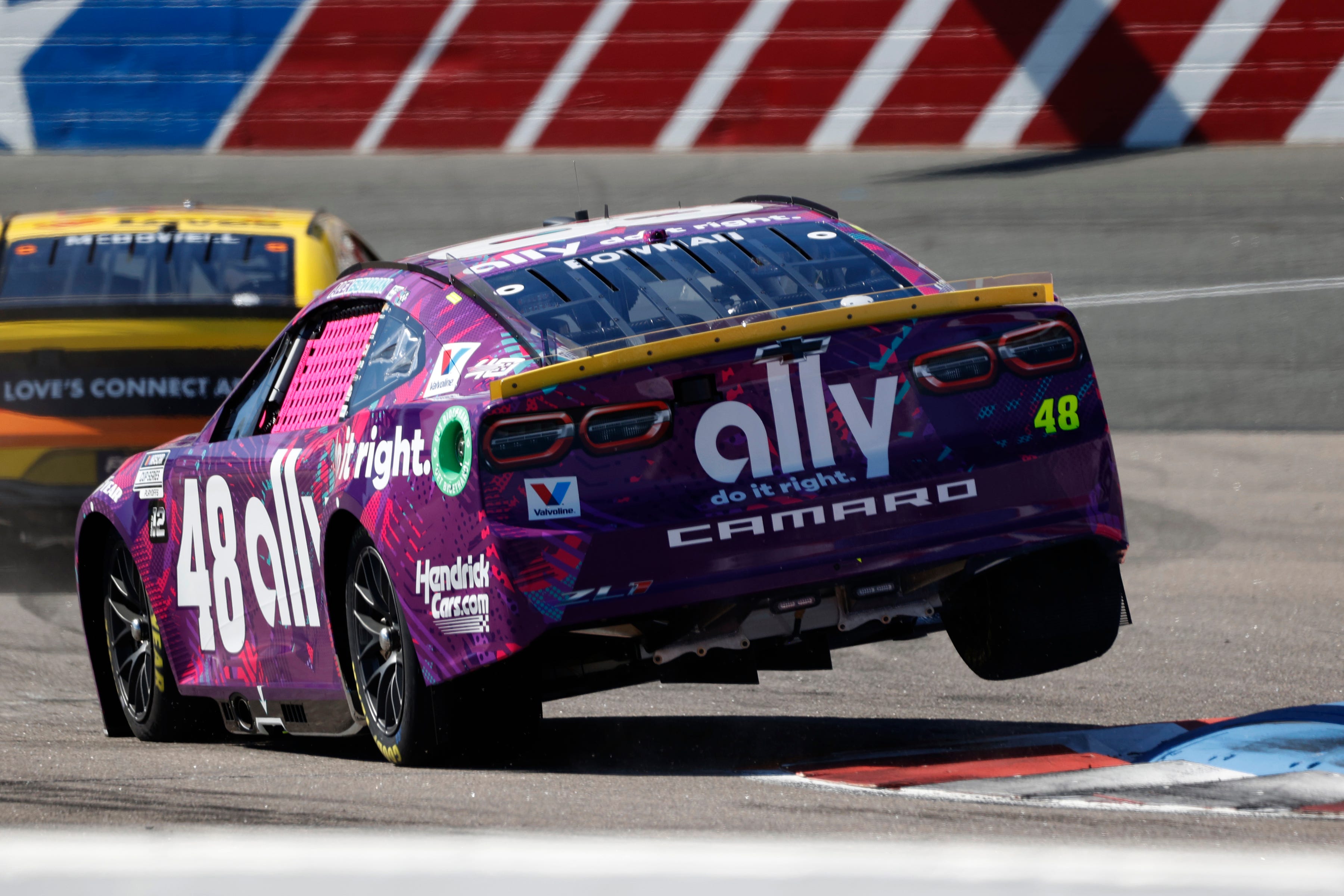 Alex Bowman Disqualified After Failing Post-Race Inspection, Logano Inherits Playoff Spot