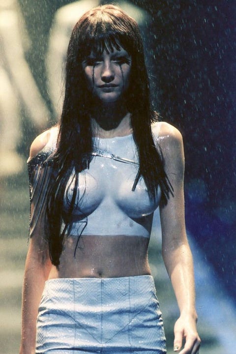 supermodels, first runway, last runway, modelling, career, transformation, debut, gisele bündchen, alexander mcqueen, 1998