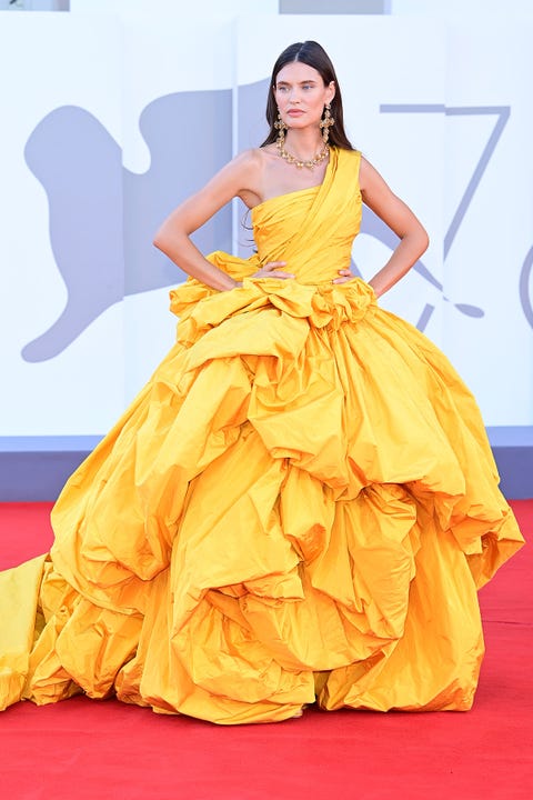 alfombra roja del festiva de cine de venecia día 1