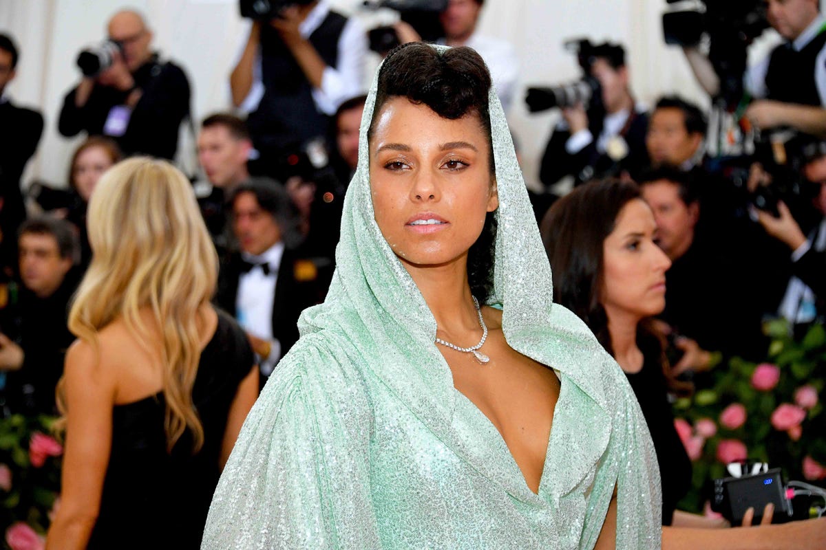 Alicia Keys' 2019 Met Gala Look Is Almost Makeup-Free and She Looks