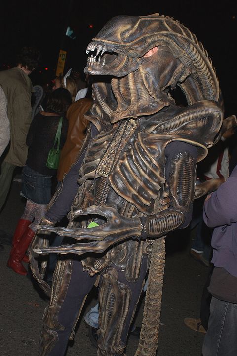 alien-xenomorph-best-costumes-1539031185