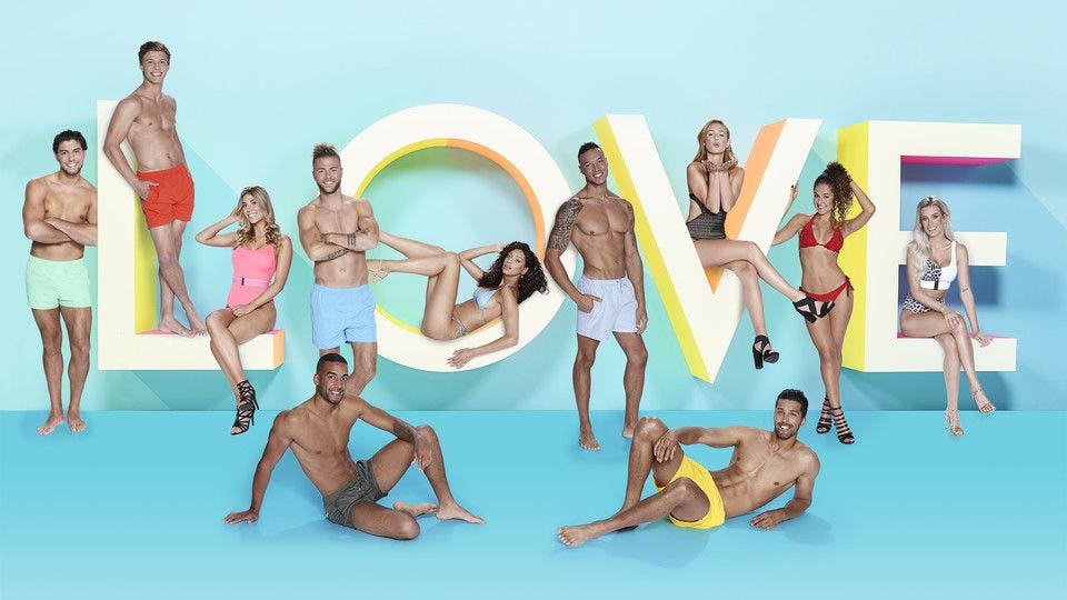 https://hips.hearstapps.com/hmg-prod.s3.amazonaws.com/images/alle-koppels-love-island-1569316706.jpg?crop=1xw:1xh;center,top&resize=2560:*