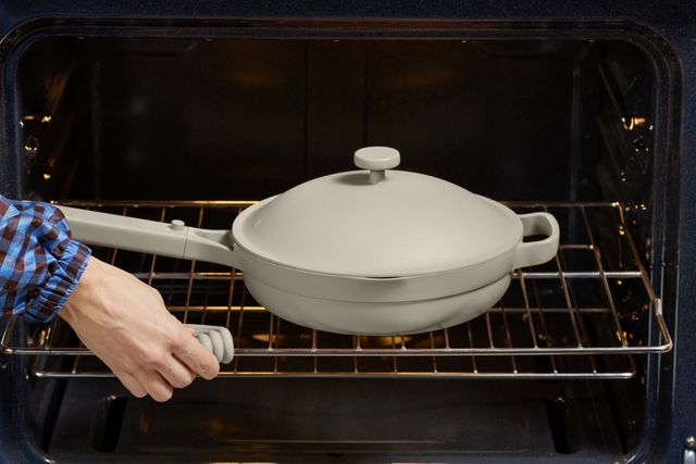 Best Cookware for Electric Stoves (The Definitive Guide)
