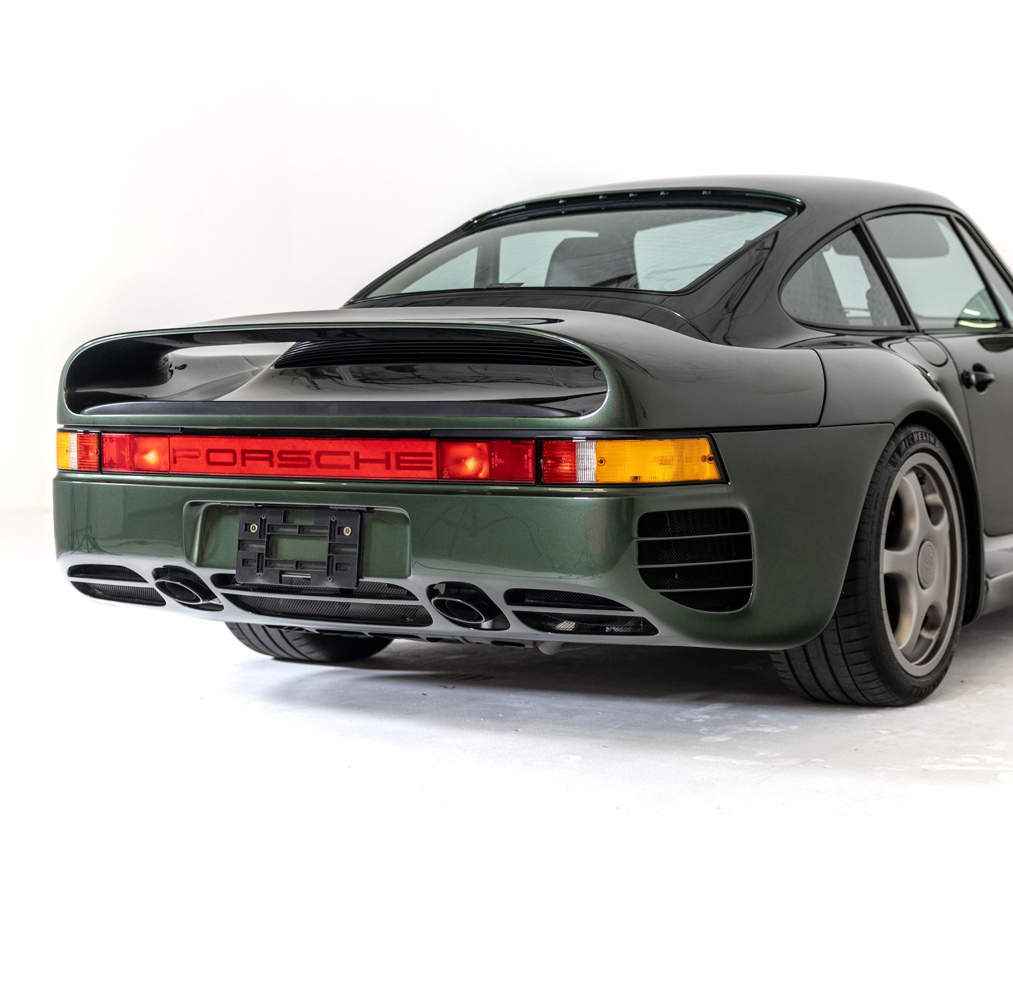 This Is the Porsche 959 Nissan Bought to Make the R32 GT-R