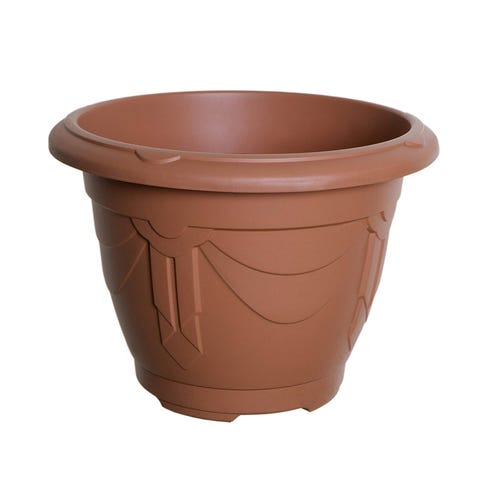 Terracotta plant pot 