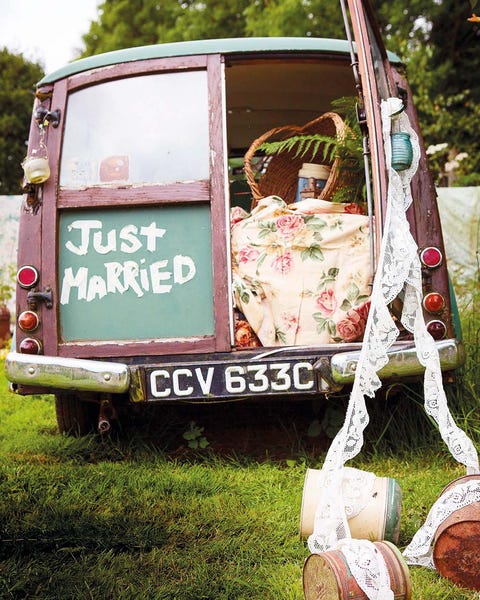 coche antiguo decorado para una boda