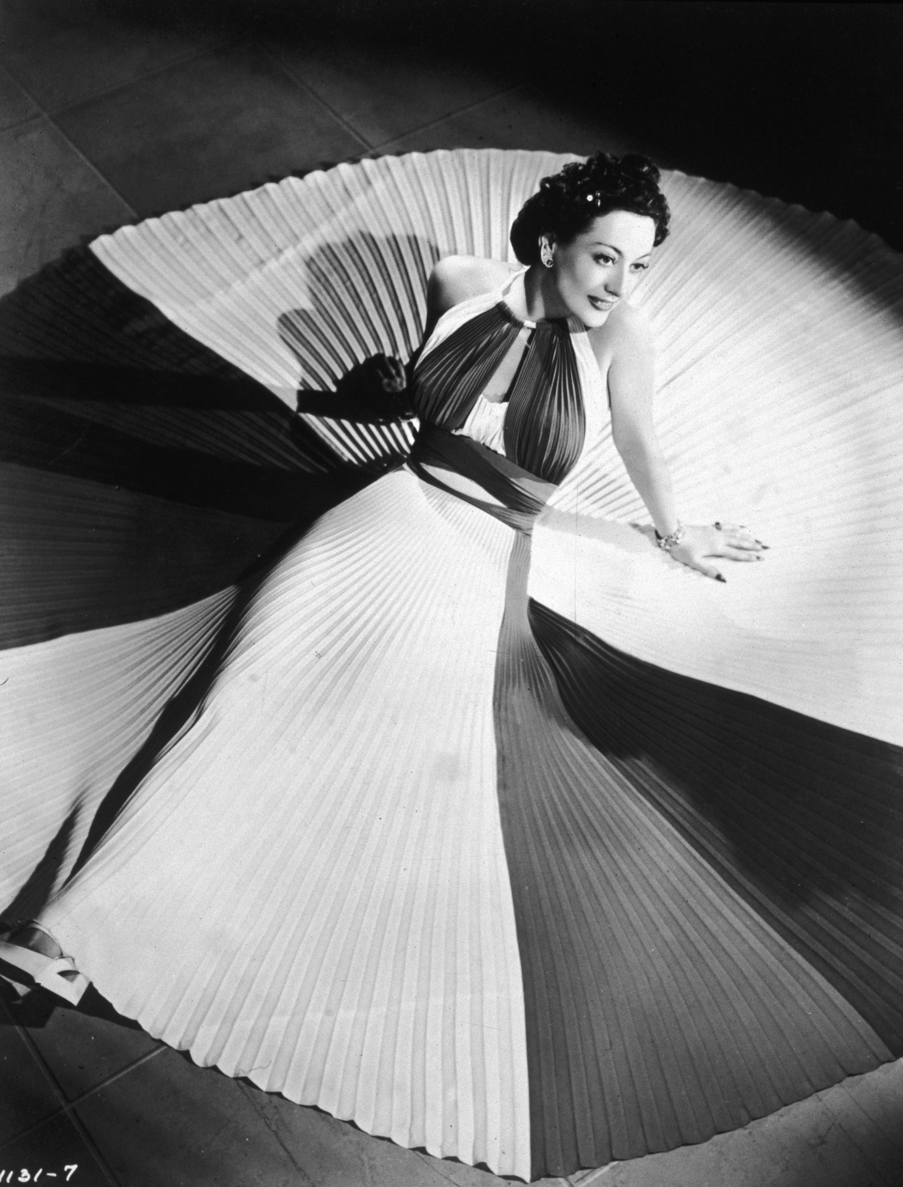 40 Photos Of Joan Crawford Throughout Her Life