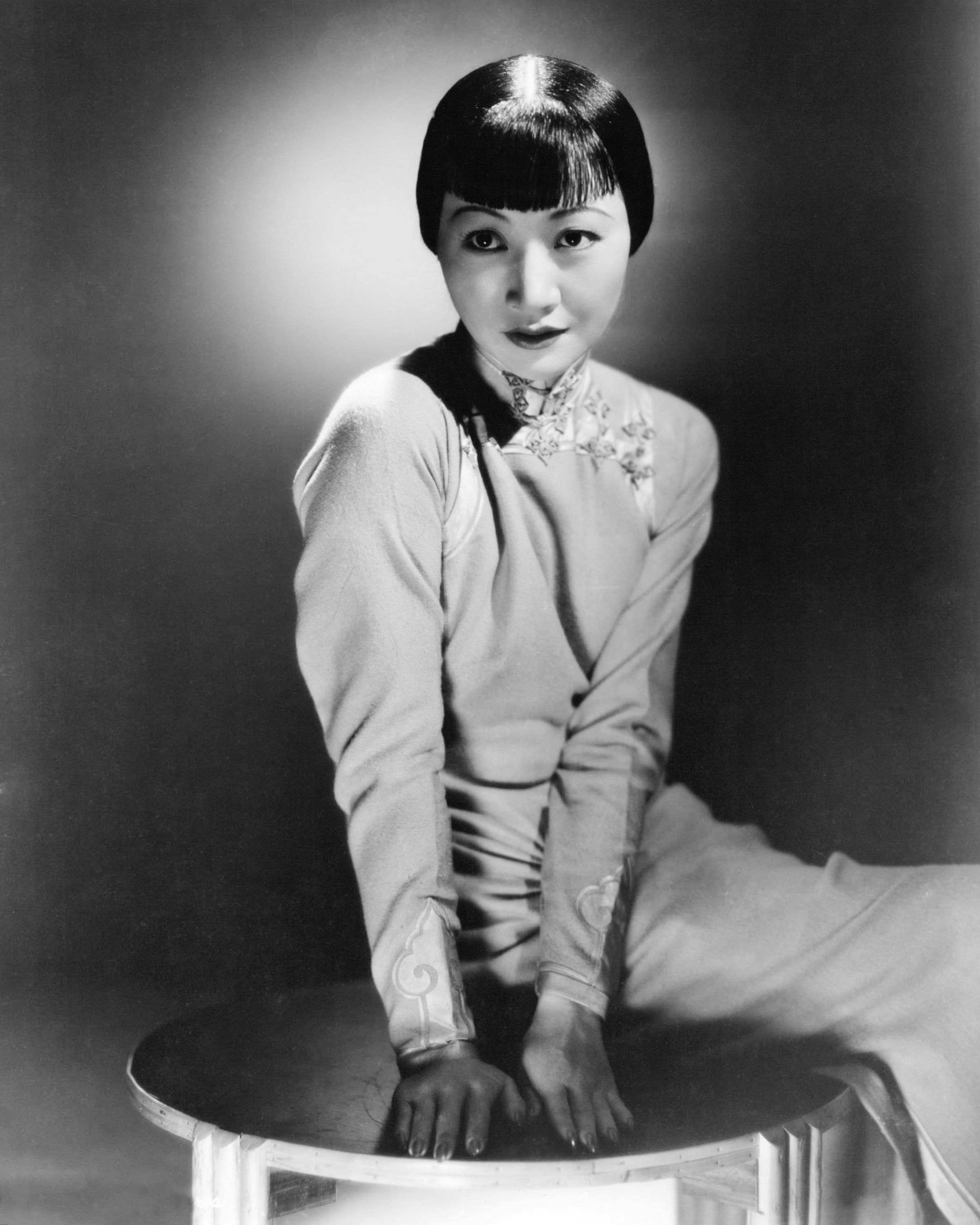 Anna May Wong Chinese American Actress Black Fishnet Photograph 1933