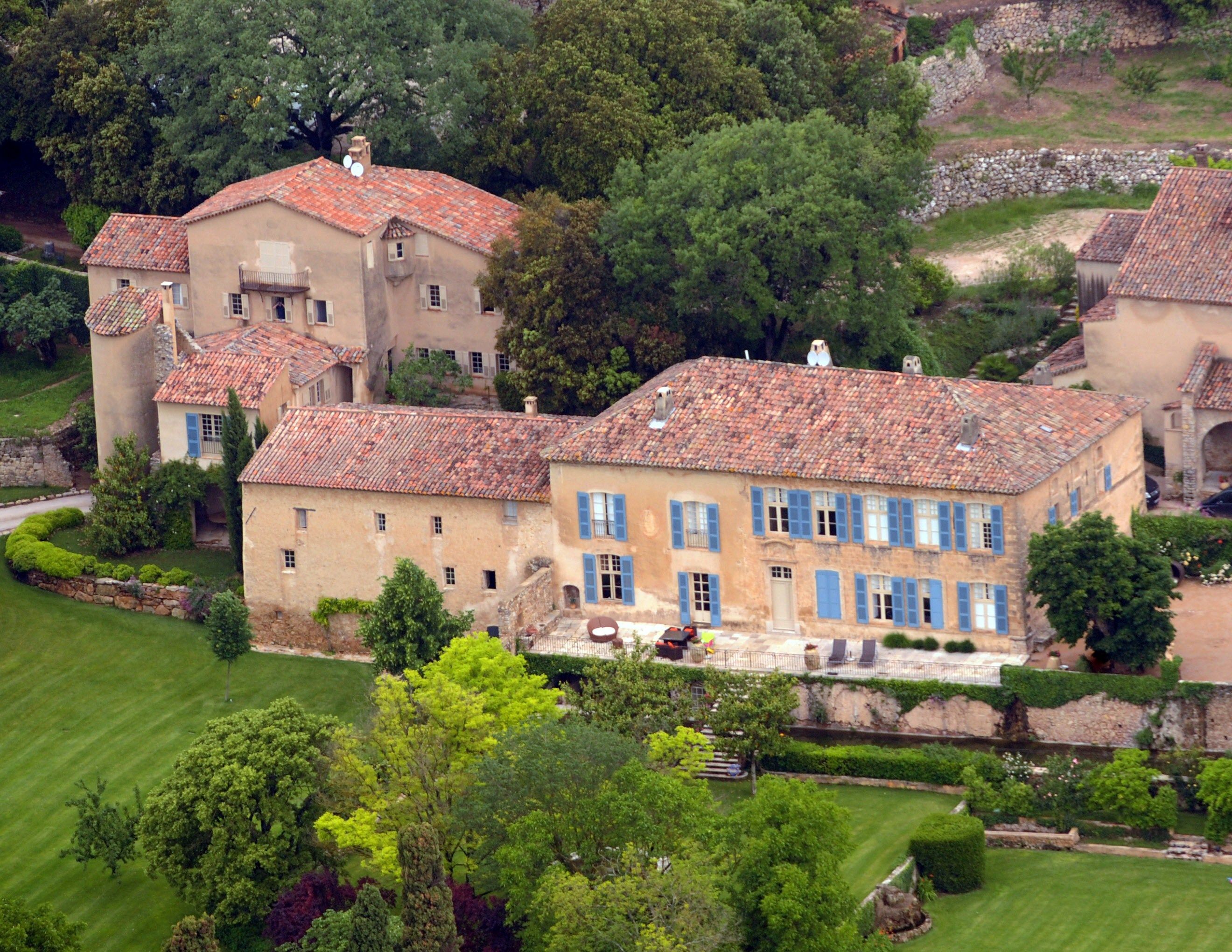 The Most Expensive Luxurious Celebrity Homes