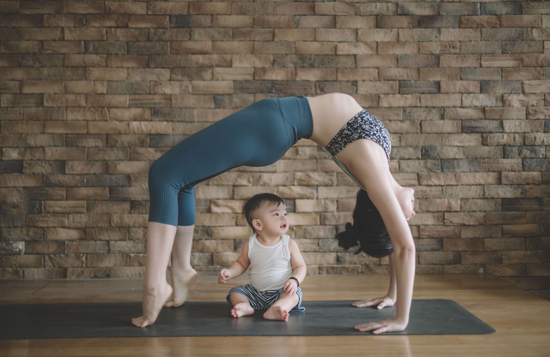 Best Postnatal Fitness Classes Virtual Workouts For Post Pregnancy