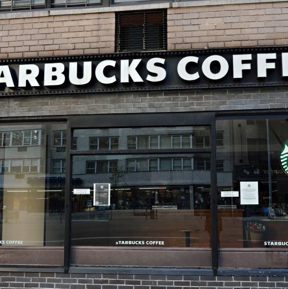 Boycottstarbucks Trends After Chain Bans Employees From Wearing Black Lives Matter Gear