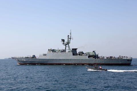 Iran S Largest Warship Mysteriously Caught Fire And Sank Newsbinding