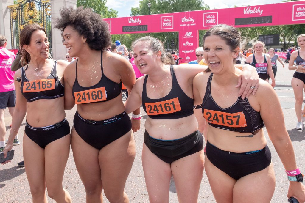 Vitality London 10K: Cientos de mujeres corren en ropa interior para apoyar el movimiento body-positive You'