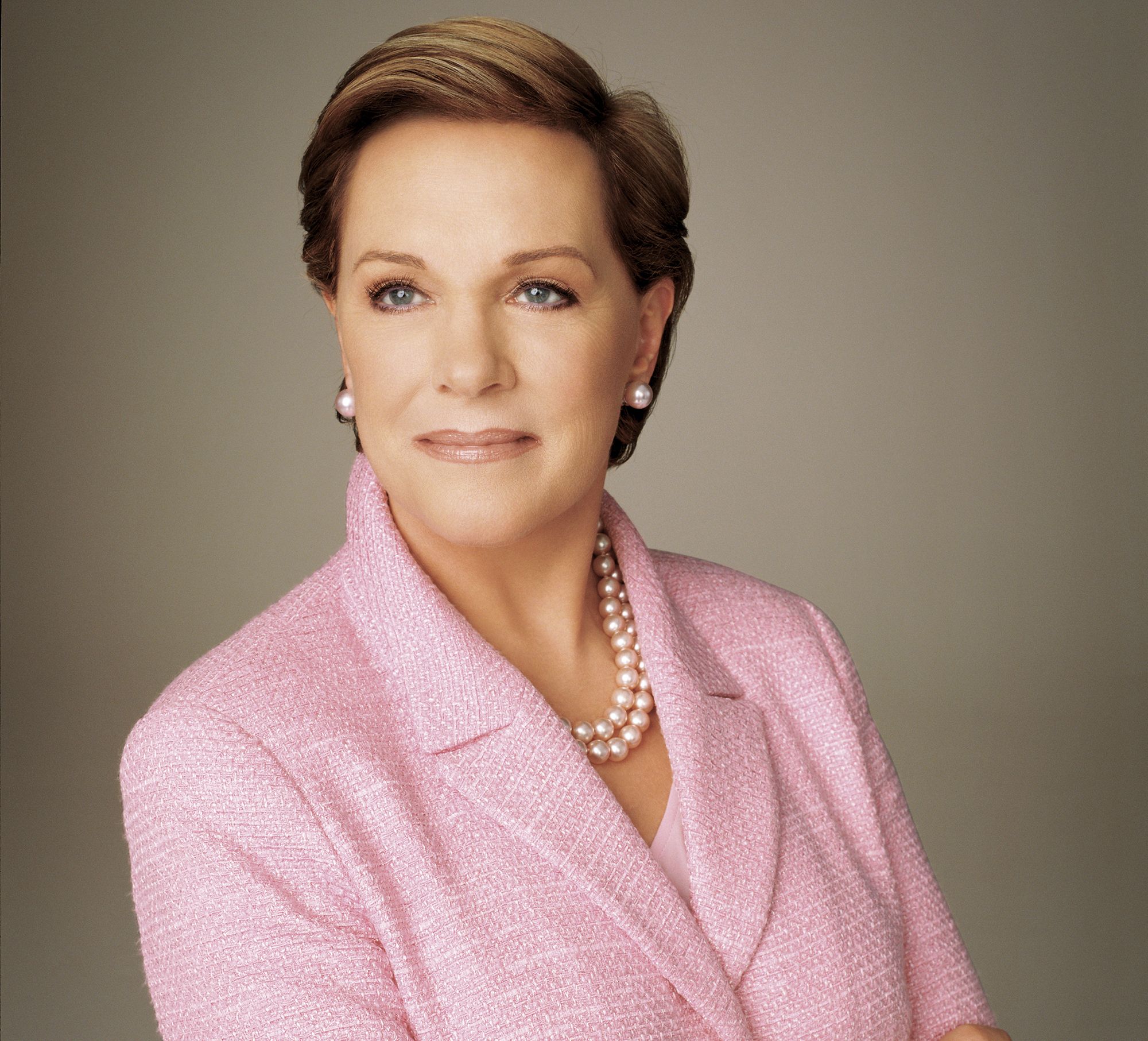 Julie Andrews wholesome stories about famous women