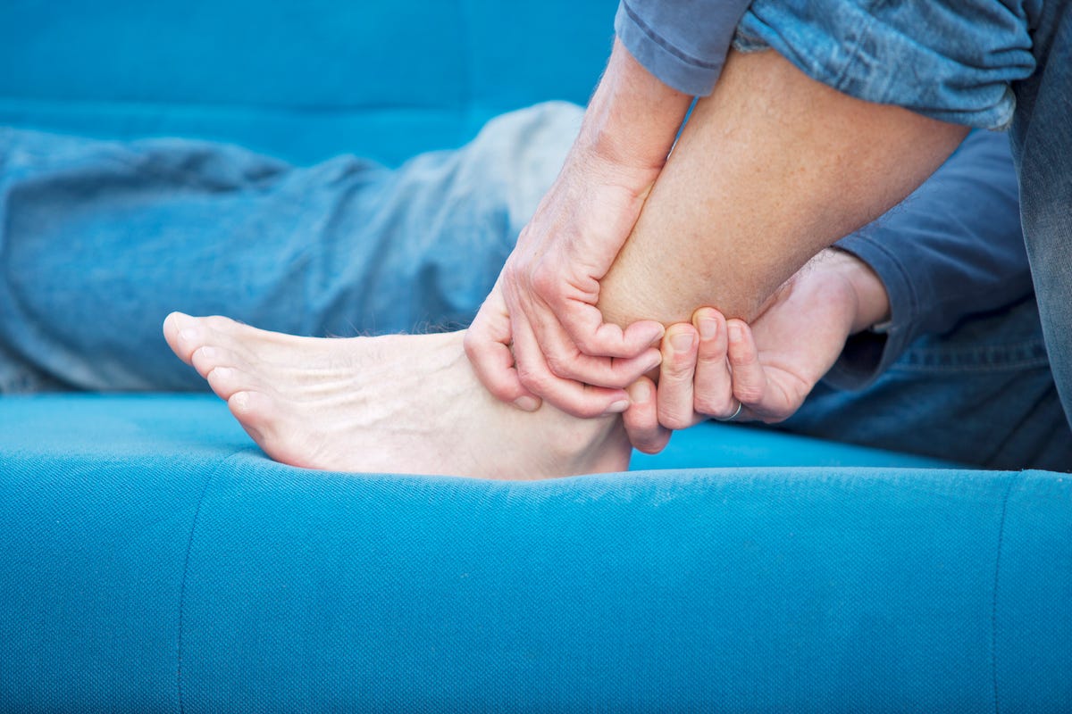 6 Causes Of Numbness In Feet And Toes Reasons For Numb Tingly Feet