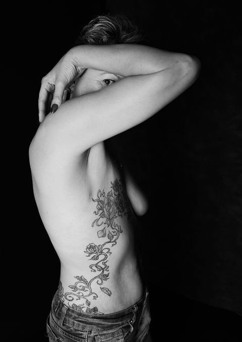 Black, Skin, Black-and-white, Shoulder, Back, Arm, Beauty, Monochrome photography, Stomach, Tattoo, 