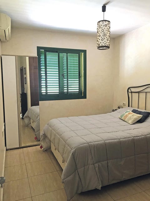 Un dormitorio súper luminoso y colorido - Antes y después