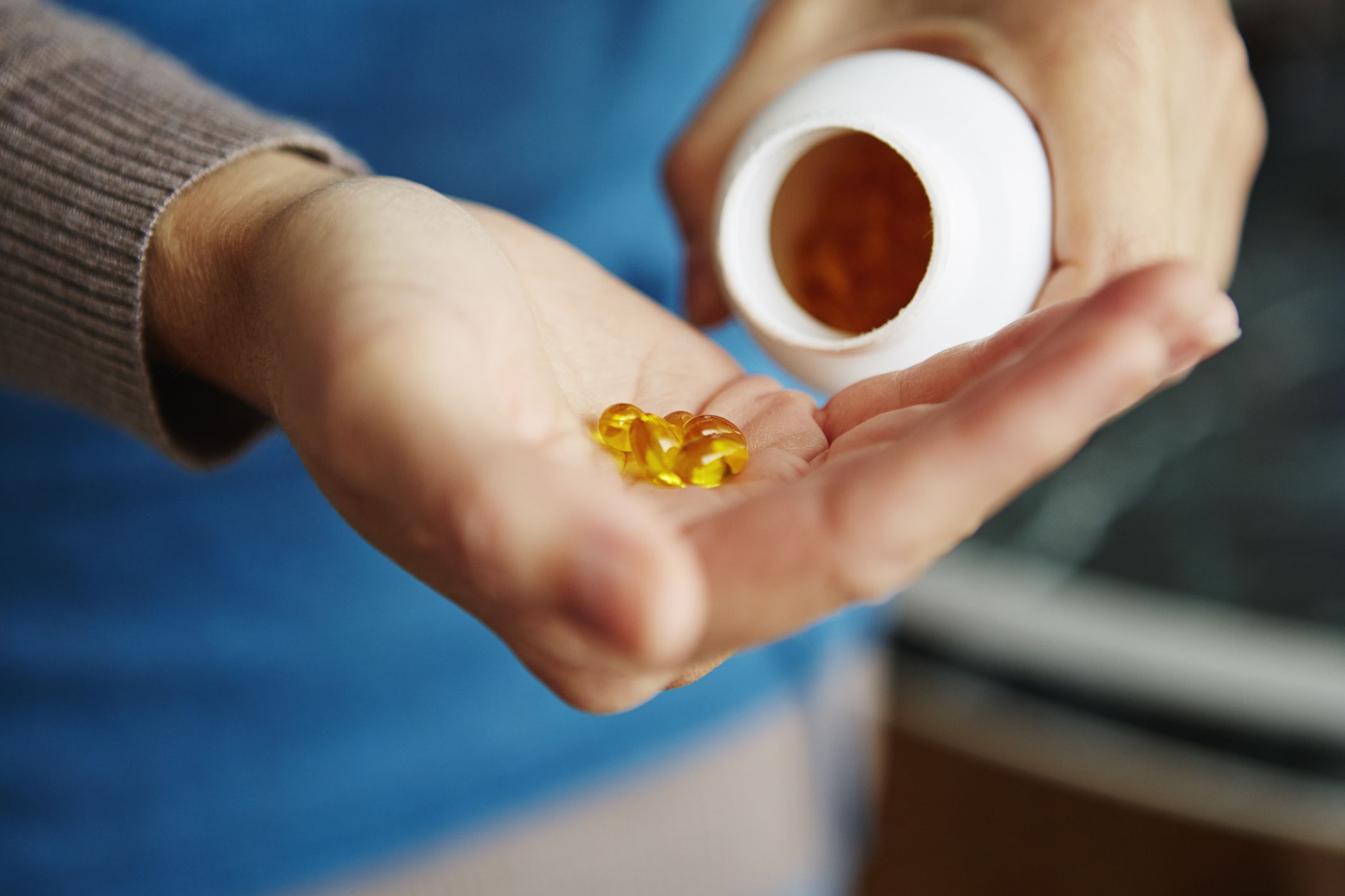 14 Best Anti-Aging Supplements and Vitamins Worth Trying