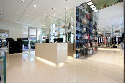 Building, Interior design, Outlet store, Shopping mall, Floor, Ceiling, Architecture, Glass, Lobby, Flooring, 