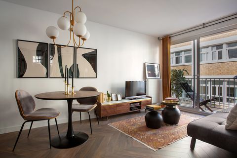 Apartamento reformado en París