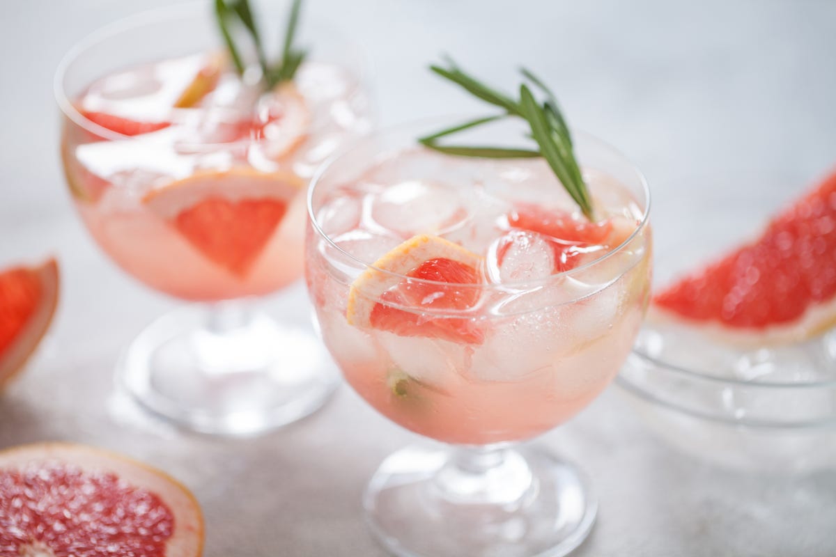 15 Pretty Cocktails That Are Perfect for Spring — Easy Spring Cocktail ...