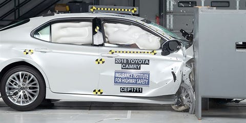 The 10 Cars With Best Safety Ratings Toyota Camry Penger S Side Offset Crash Test