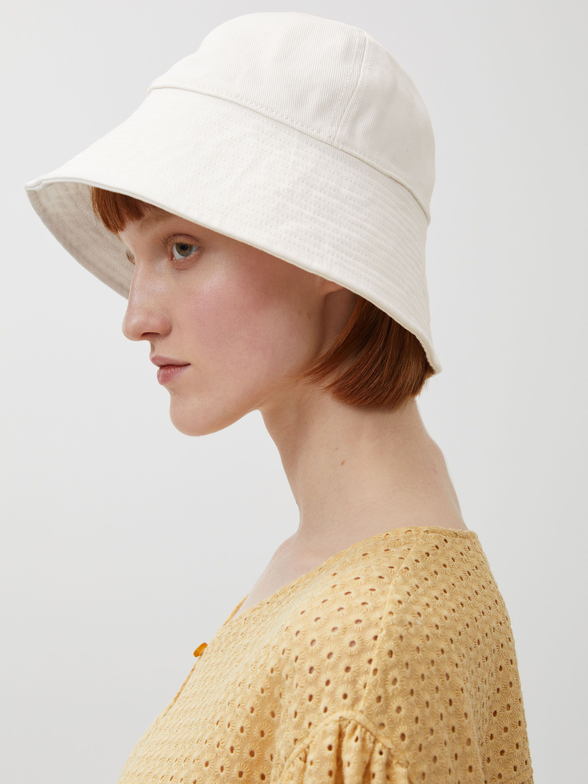 arket bucket hat