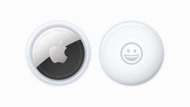 apple airtag front and back emoji engraving
