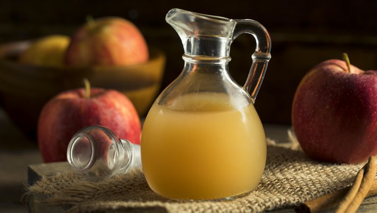 raw organic apple cider vinegar