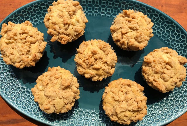 apple cinnamon muffins