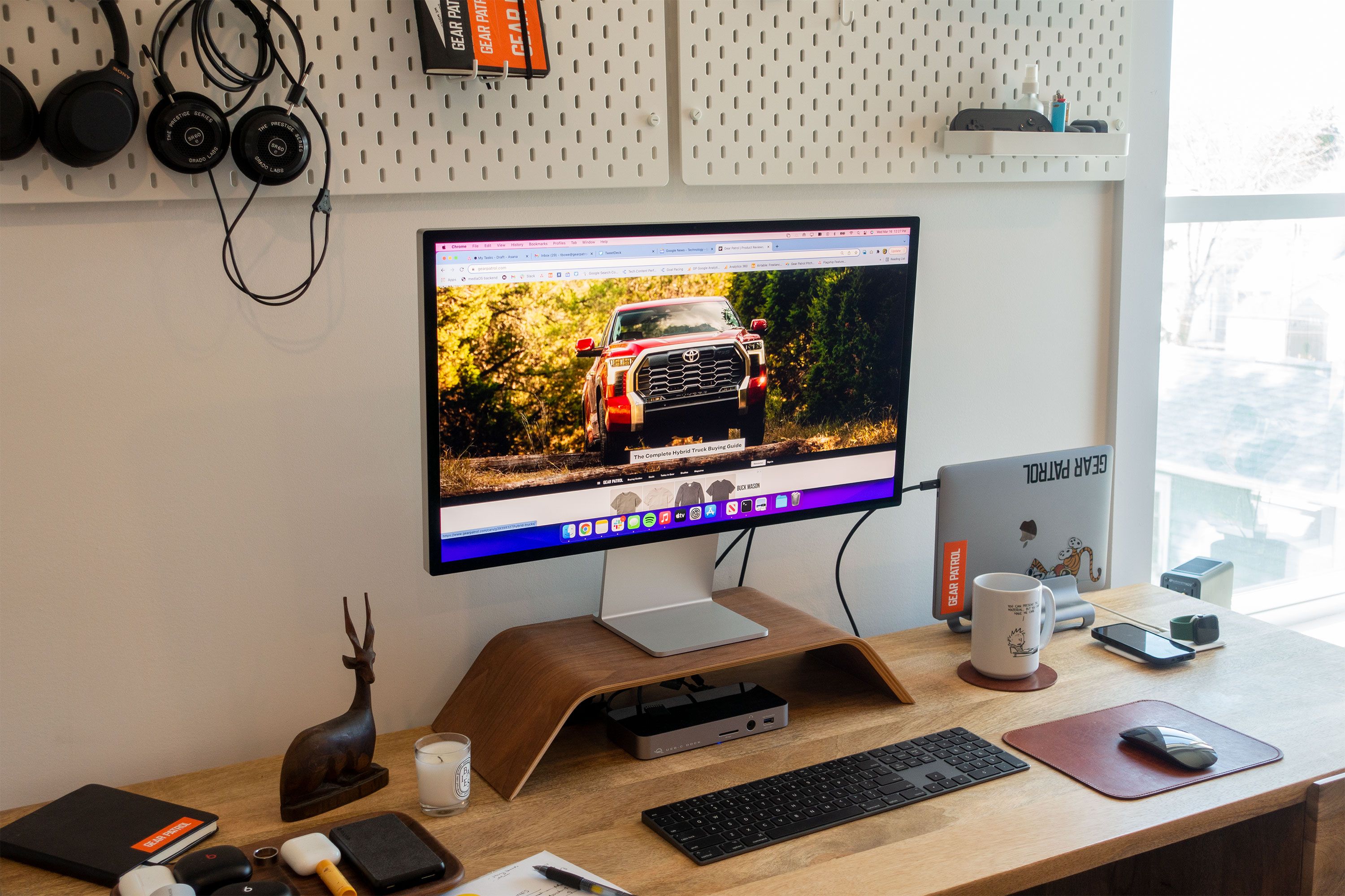 Apple Studio Display With Pc 