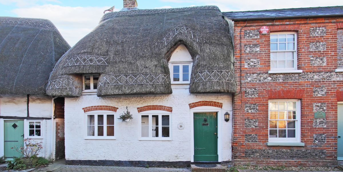 Small Two-Bedroom Thatched Cottage For Sale In Hampshire