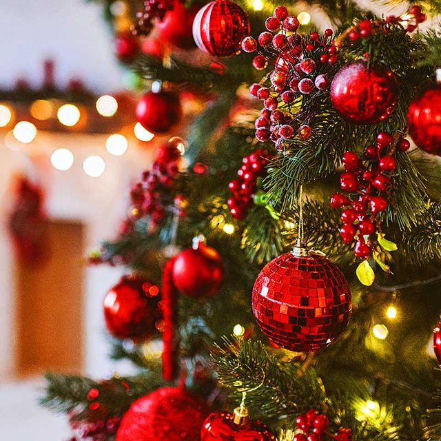 Adición Tomar medicina Envolver Cómo decorar un árbol de Navidad: 105 ideas originales