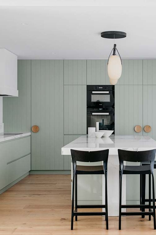 Featured image of post Pastel Green Kitchen Paint / Creating meals for those you love in a 50&#039;s setting is what dreams are if your colorful kitchen needs a nostalgic touch, pastels will bring that charm with them!
