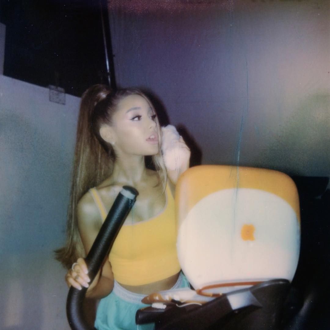 Ariana Grande Utilizara Tus Pelis Favoritas Del 00 En Su Proximo Video Asi Sera El Videoclip De Thank U Next