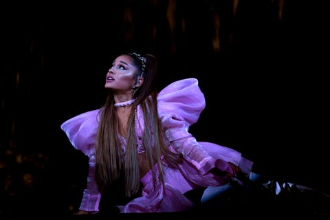 Read Ariana Grandes Statement After She Cried On Sweetener Tour