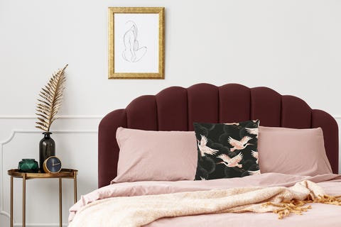 Bed with pink bedding