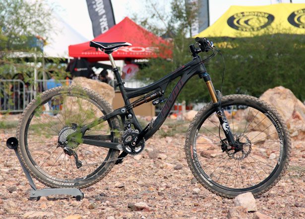 2014 pivot mach 6