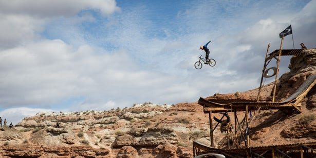 Red Bull Rampage | Bicycling