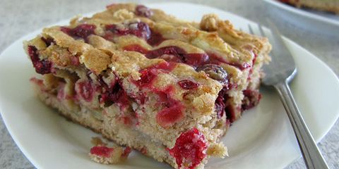 cranberry apple cake