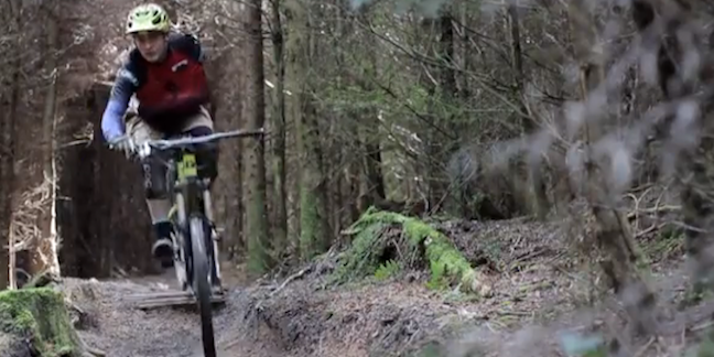 Watch Tom Bannister Shred Trails With One Hand | Bicycling